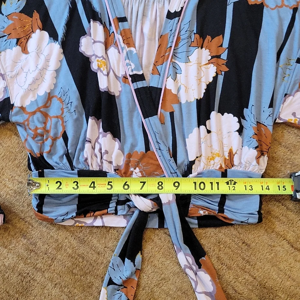 FREE PEOPLE Boho That's a Wrap Floral Blouse - Picture 4 of 9